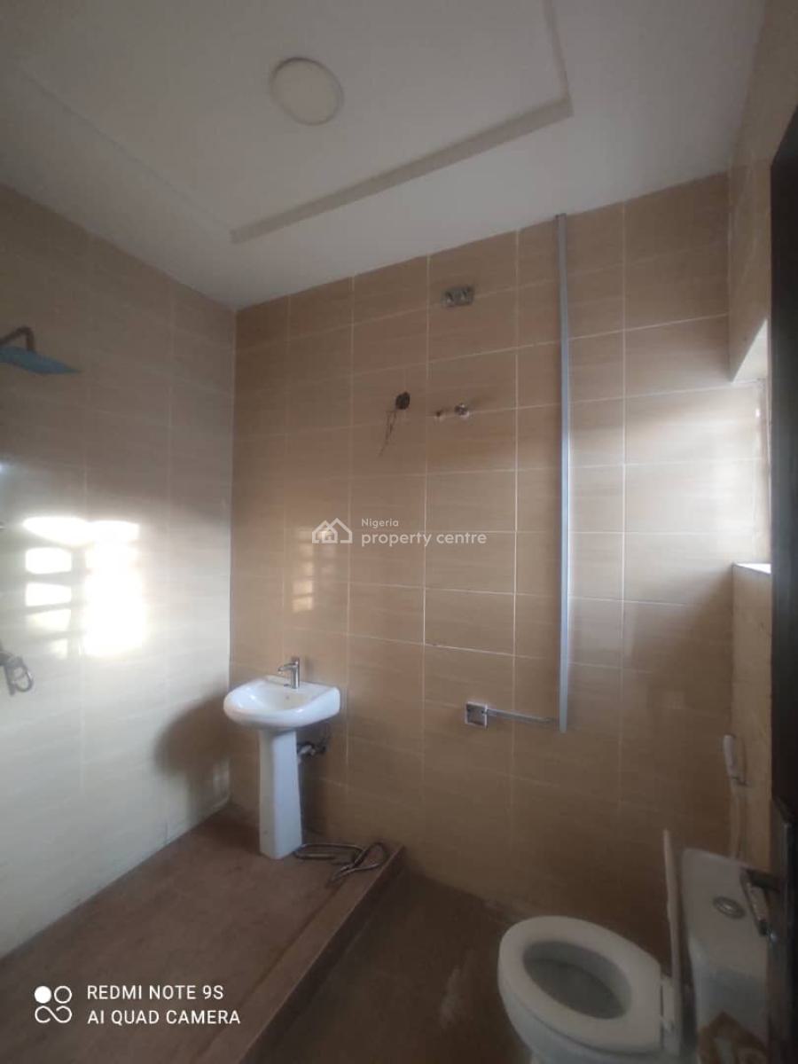 Luxury 3bedroom Flat Well Spacious and Within a Secured Estate, Secured and Gated Estate, Awoyaya, Ibeju Lekki, Lagos, Flat / Apartment for Rent
