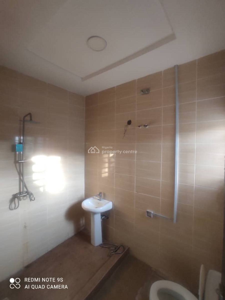 Luxury 3bedroom Flat Well Spacious and Within a Secured Estate, Secured and Gated Estate, Awoyaya, Ibeju Lekki, Lagos, Flat / Apartment for Rent