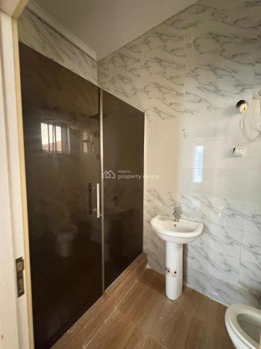 Exquisite 5 Bedroom Terrace Duplex  with Bq and 2 Parlors., Oral Estate, Lekki Phase 2, Lekki, Lagos, Terraced Duplex for Rent