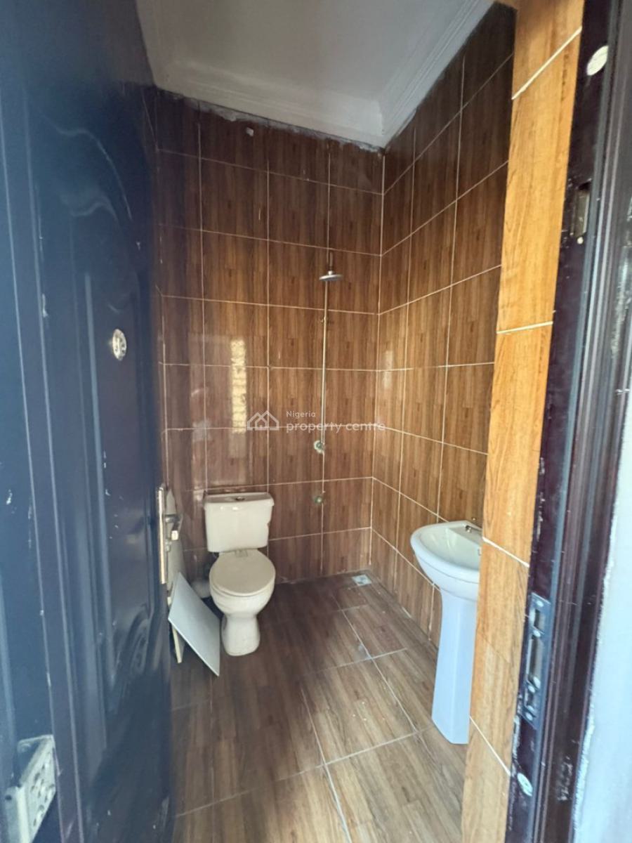 Exquisite 5 Bedroom Terrace Duplex  with Bq and 2 Parlors., Oral Estate, Lekki Phase 2, Lekki, Lagos, Terraced Duplex for Rent