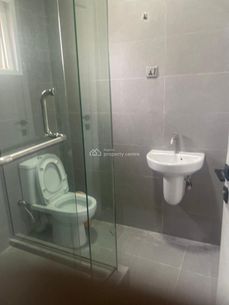 Great Deal. Exquisite 3 Bedroom Apartment with Pool, Serene and Beautiful Estate. Prime Water Garden Estate, Lekki Phase 1, Lekki, Lagos, Flat / Apartment for Sale