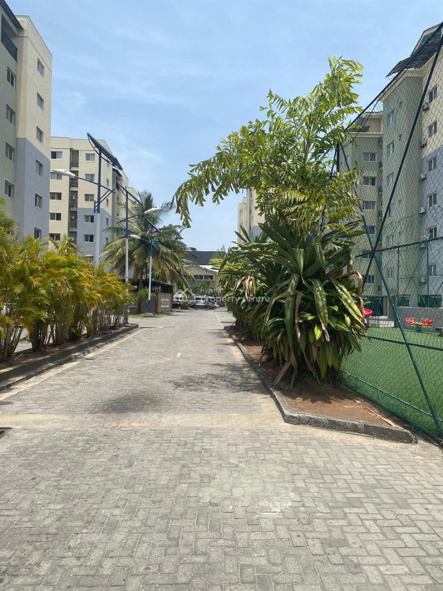 Great Deal. Exquisite 3 Bedroom Apartment with Pool, Serene and Beautiful Estate. Prime Water Garden Estate, Lekki Phase 1, Lekki, Lagos, Flat / Apartment for Sale