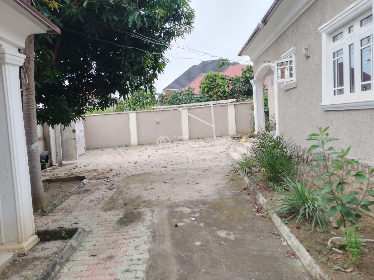 Luxury Three Bedroom Bungalow Stand Alone, Scc Road, Ushafa, Bwari, Abuja, Detached Bungalow for Rent