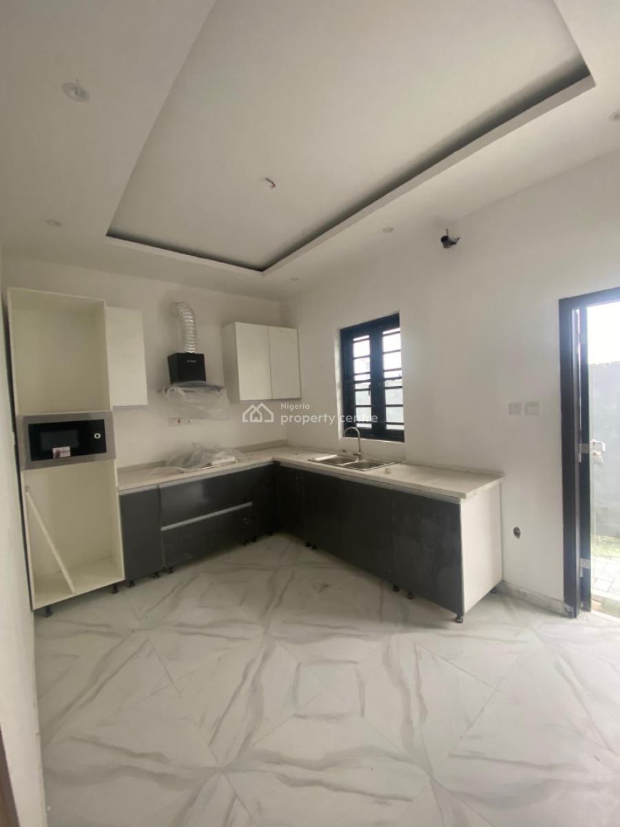 Luxury 4 Bedrooms, Ikota, Lekki, Lagos, Terraced Duplex for Rent