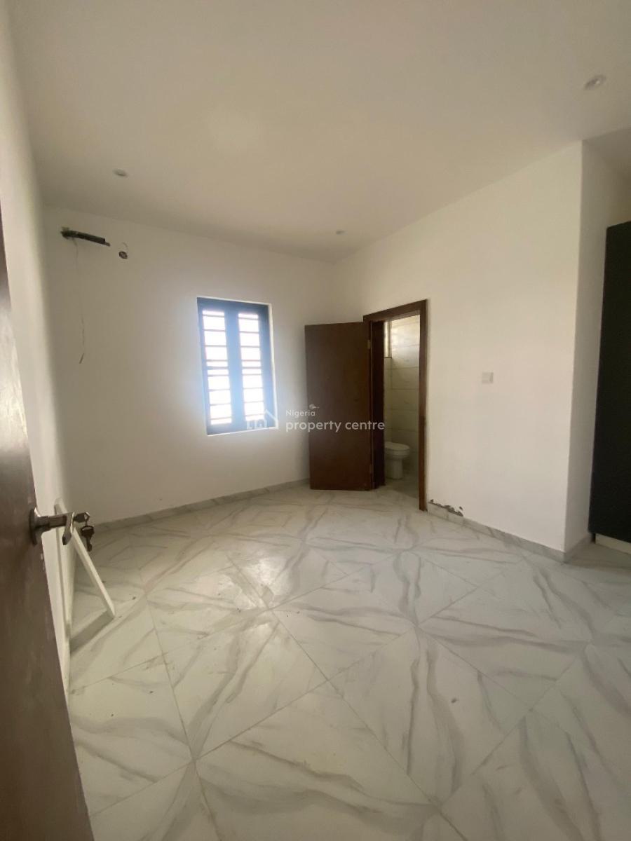 Luxury 4 Bedrooms, Ikota, Lekki, Lagos, Terraced Duplex for Rent