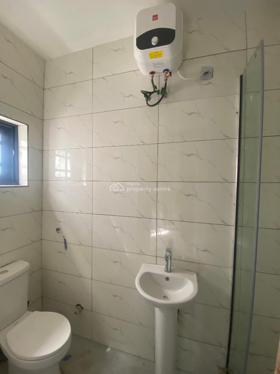 Luxury 4 Bedrooms, Ikota, Lekki, Lagos, Terraced Duplex for Rent