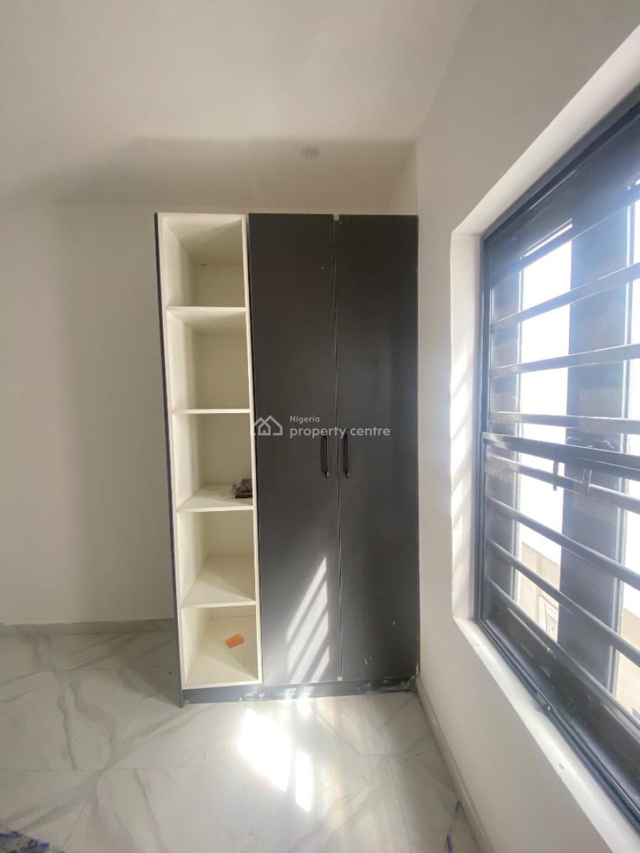 Luxury 4 Bedrooms, Ikota, Lekki, Lagos, Terraced Duplex for Rent