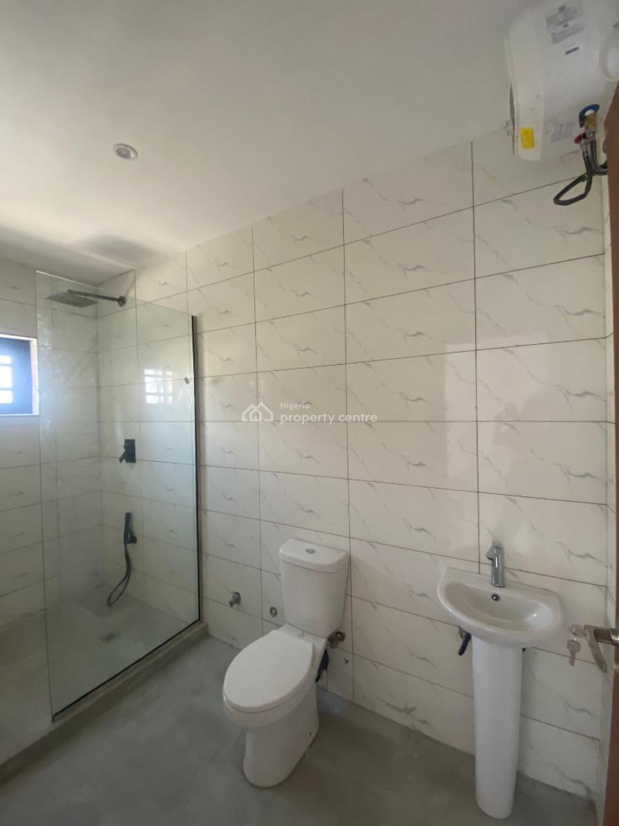 Luxury 4 Bedrooms, Ikota, Lekki, Lagos, Terraced Duplex for Rent