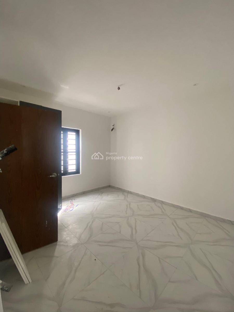 Luxury 4 Bedrooms, Ikota, Lekki, Lagos, Terraced Duplex for Rent