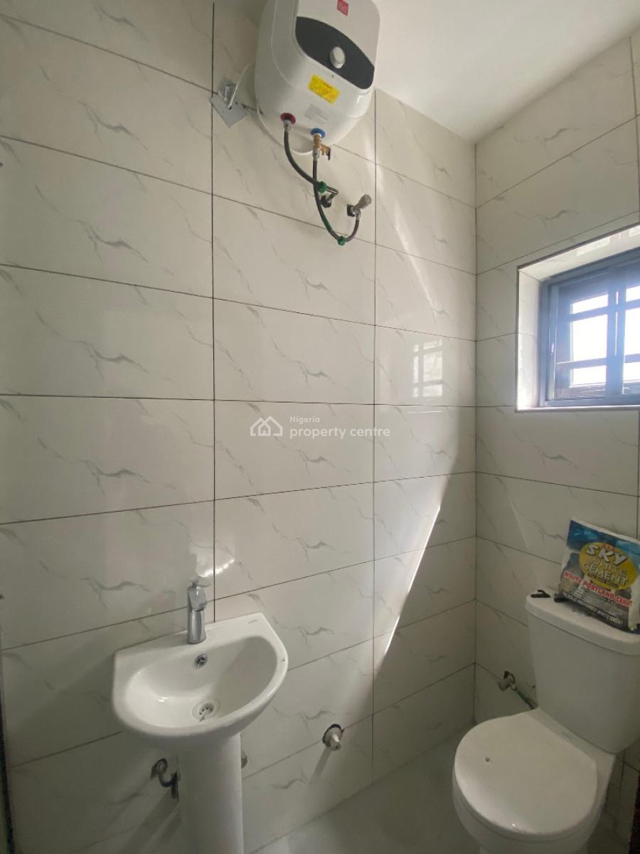 Luxury 4 Bedrooms, Ikota, Lekki, Lagos, Terraced Duplex for Rent