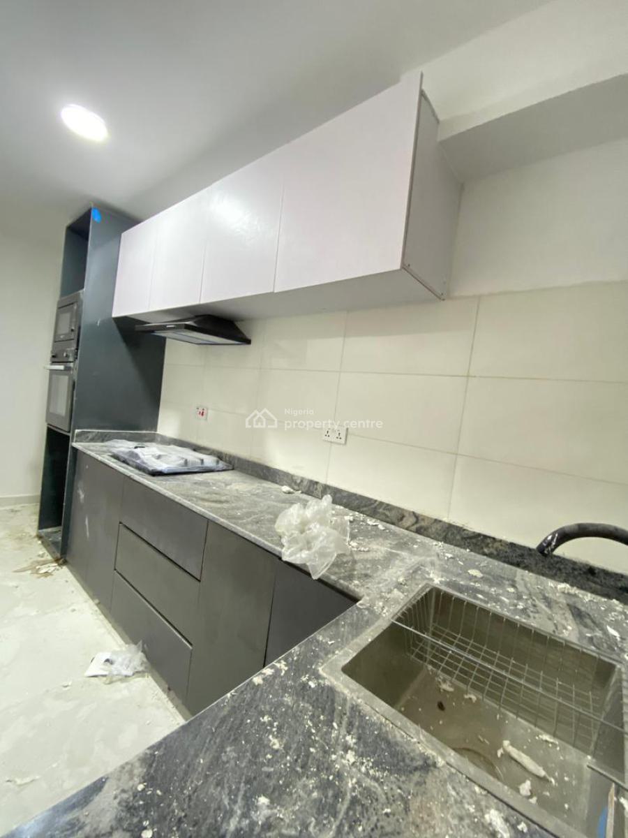 Tastefully Designed 2 Bedroom Apartment with Elevator & Pool., Lekki Phase 1, Lekki, Lagos, Flat / Apartment for Sale