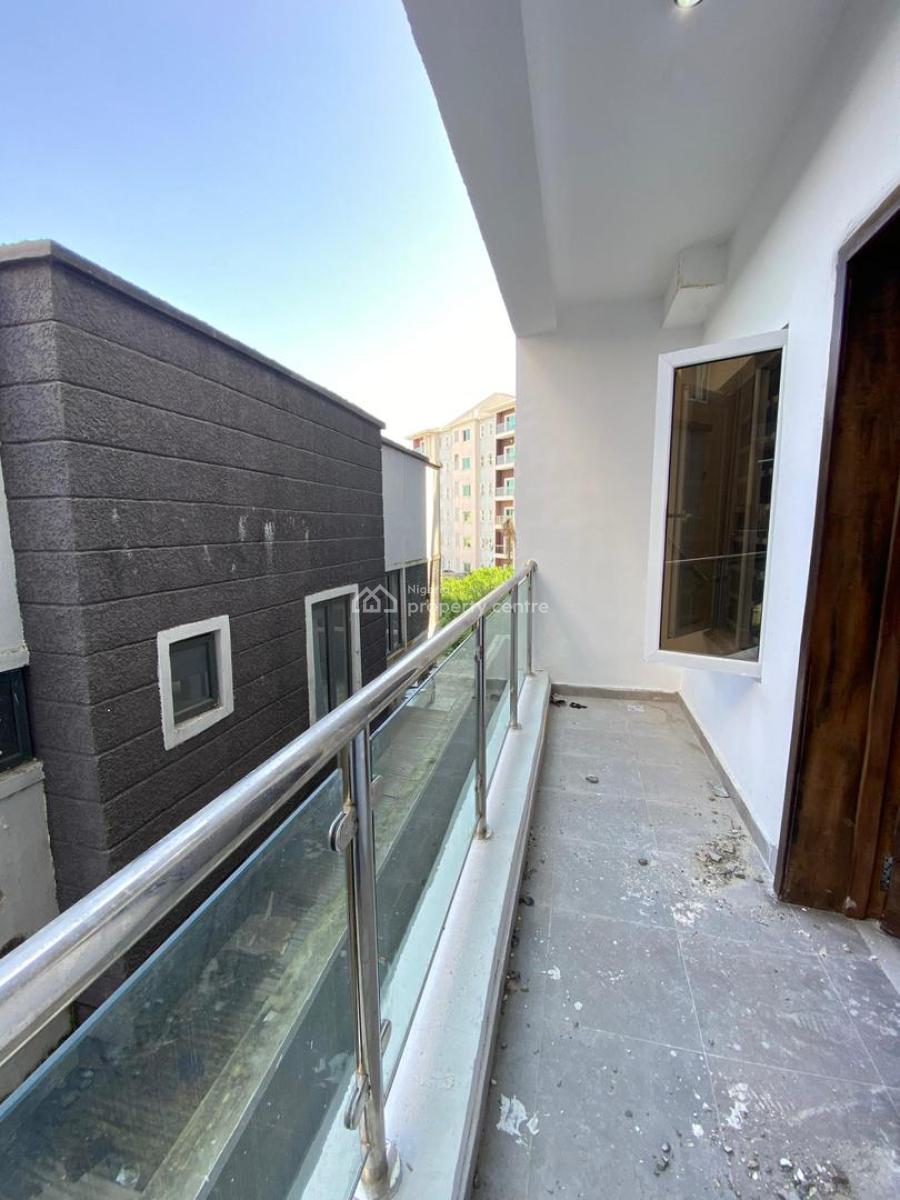 Tastefully Designed 2 Bedroom Apartment with Elevator & Pool., Lekki Phase 1, Lekki, Lagos, Flat / Apartment for Sale