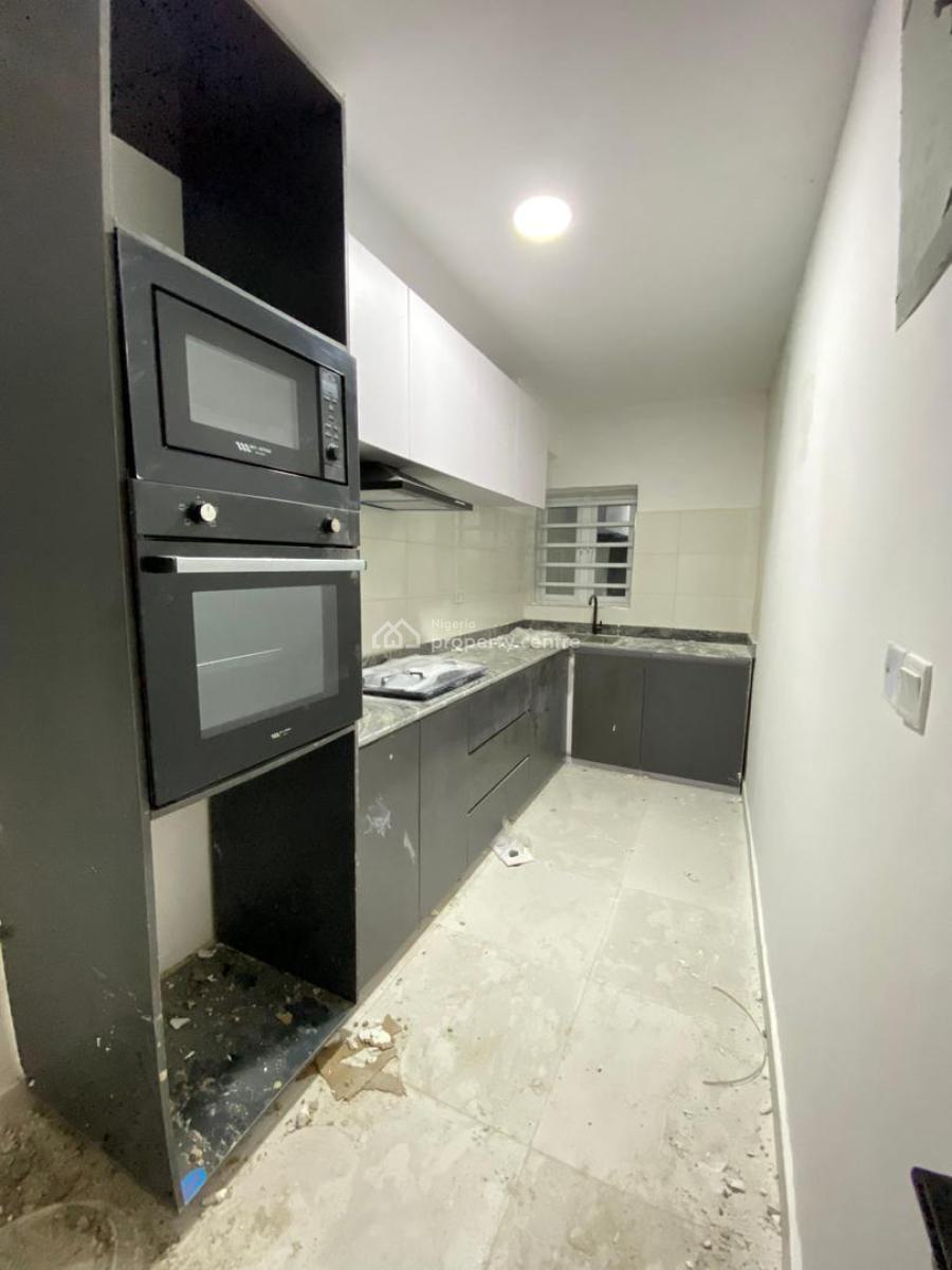 Tastefully Designed 2 Bedroom Apartment with Elevator & Pool., Lekki Phase 1, Lekki, Lagos, Flat / Apartment for Sale