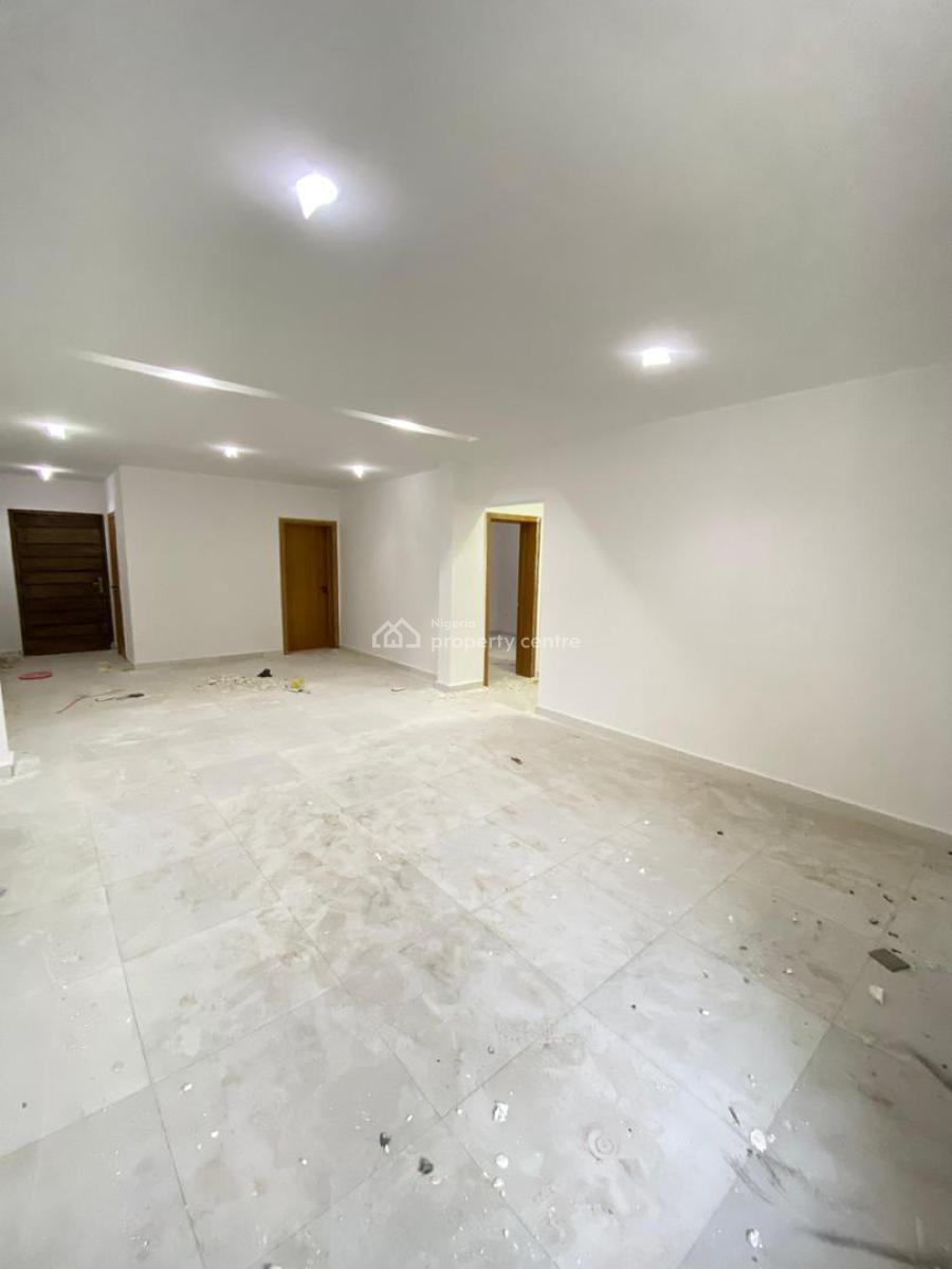 Tastefully Designed 2 Bedroom Apartment with Elevator & Pool., Lekki Phase 1, Lekki, Lagos, Flat / Apartment for Sale