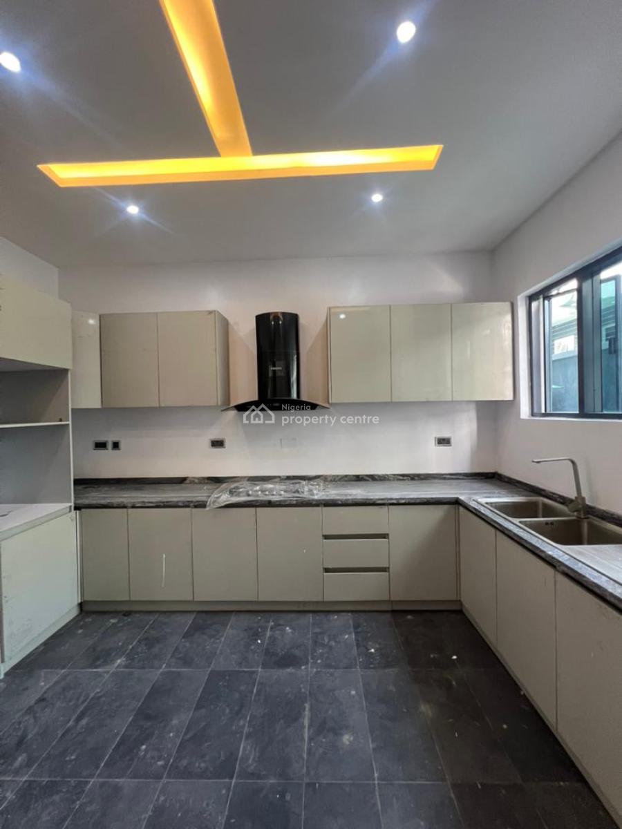 Spacious 5-bedroom Semi-detached Duplex, Gym, and Swimming Pool, Ikate, Lekki, Lagos, Semi-detached Duplex for Sale