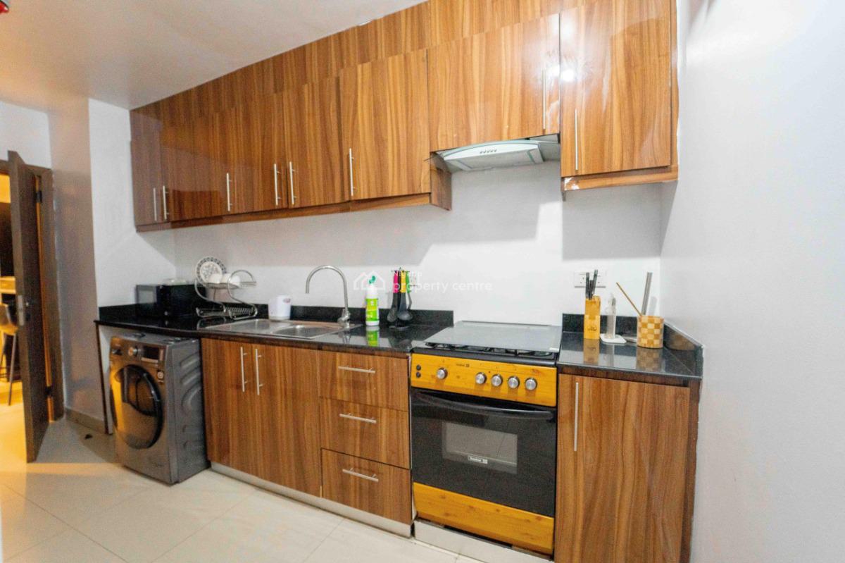 Fully Furnished 2bedroom Beachfront Flat, Lekki Phase 1, Lekki, Lagos, Flat / Apartment for Sale