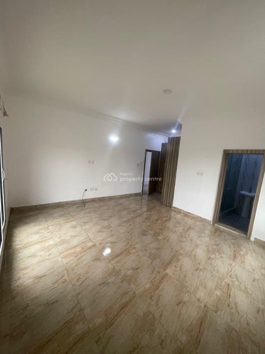 Luxurious 3 Bedroom Apartment, Chevron Drive, Lekki Phase 2, Lekki, Lagos, Flat / Apartment for Sale