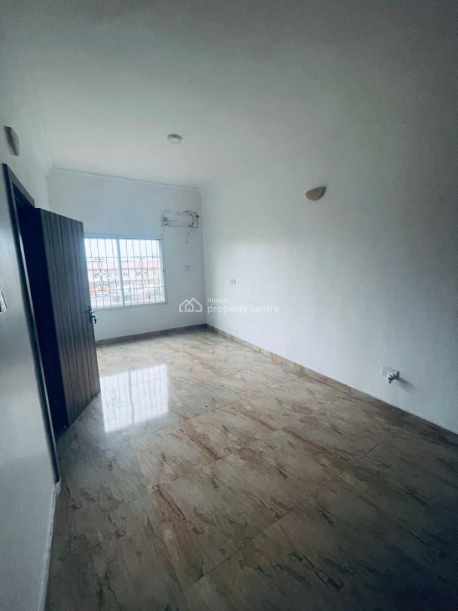 Luxurious 3 Bedroom Apartment, Chevron Drive, Lekki Phase 2, Lekki, Lagos, Flat / Apartment for Sale