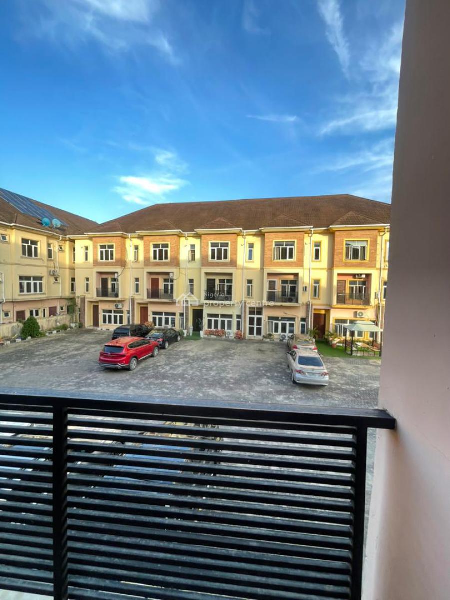 Spacious Master Bedroom Shared Apartment, Osapa London, Lekki Phase 1, Lekki, Lagos, Flat / Apartment for Rent