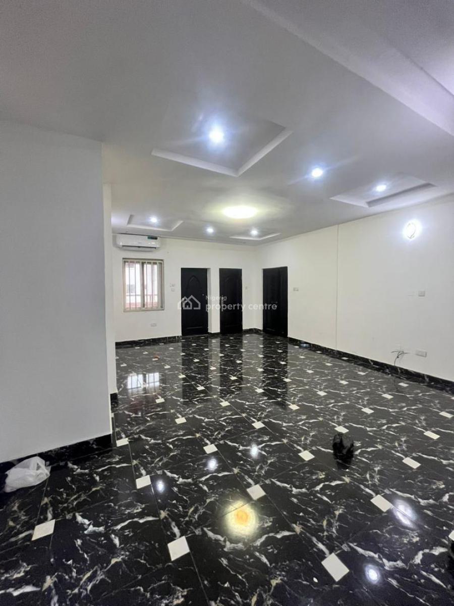Spacious Single Room Shared Apartment., Osapa London, Lekki Phase 1, Lekki, Lagos, Flat / Apartment for Rent