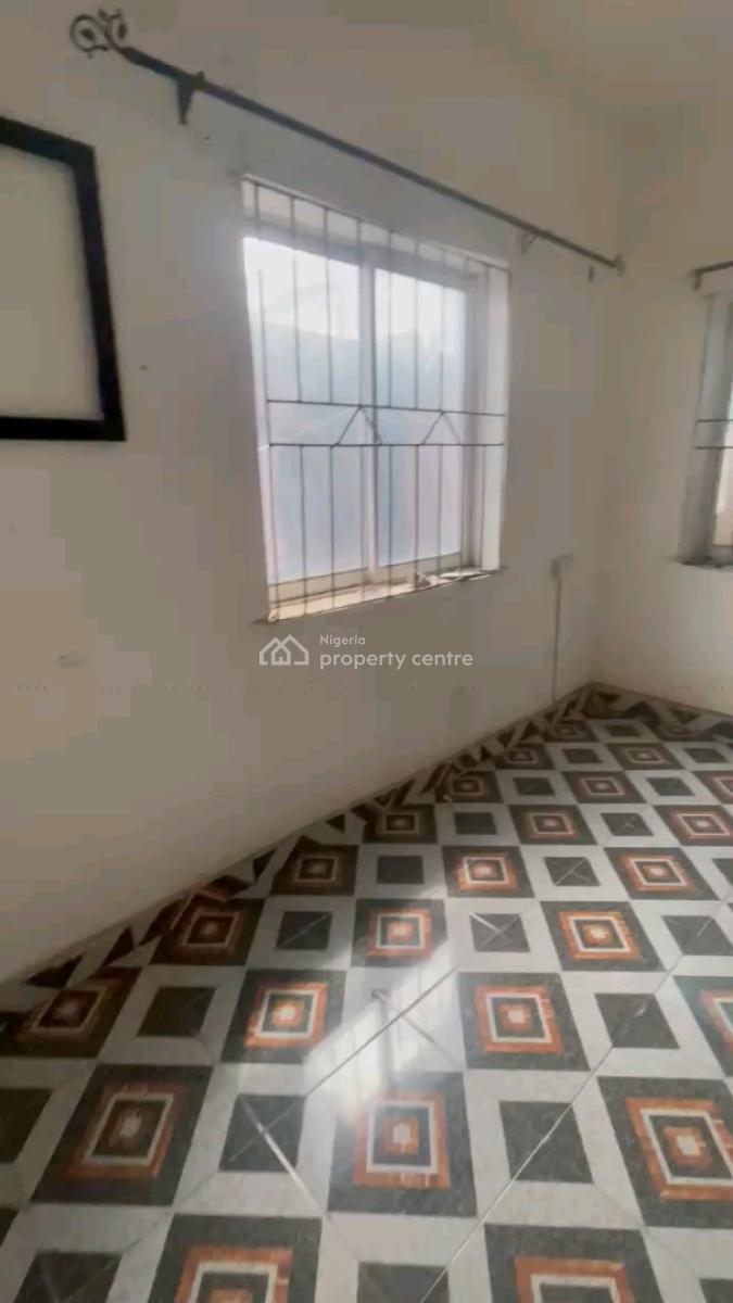 Standard and Executive Mini Flat, Shomolu, Lagos, Mini Flat (room and Parlour) for Rent