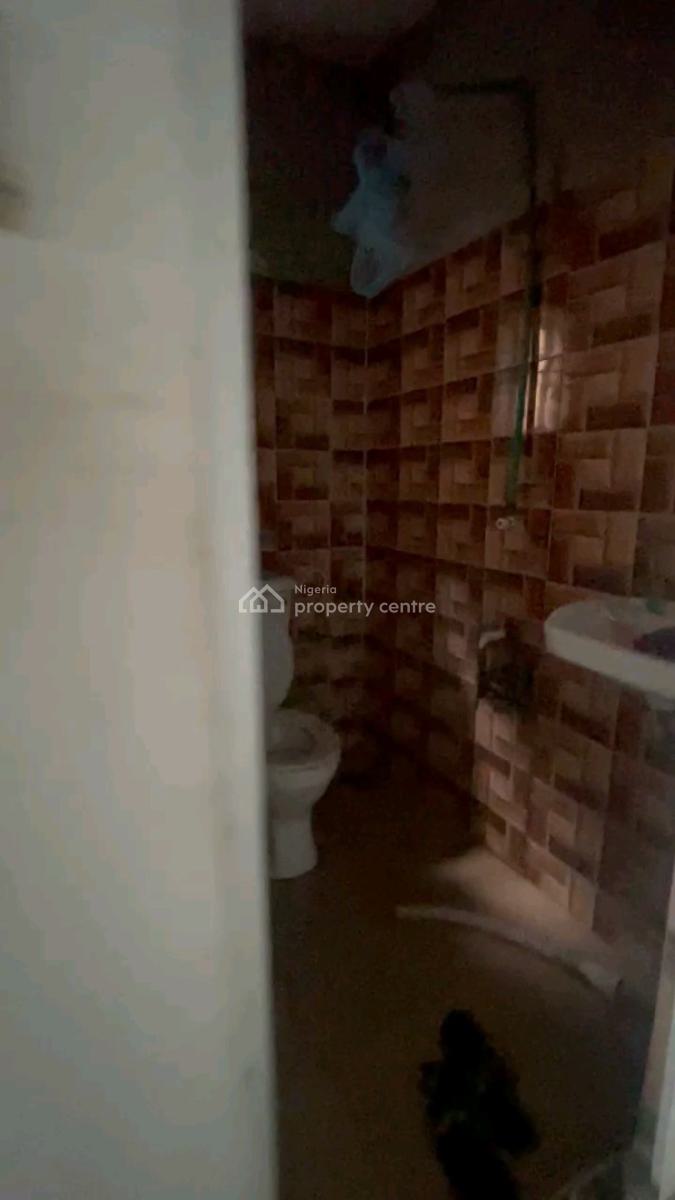 Standard and Executive Mini Flat, Shomolu, Lagos, Mini Flat (room and Parlour) for Rent
