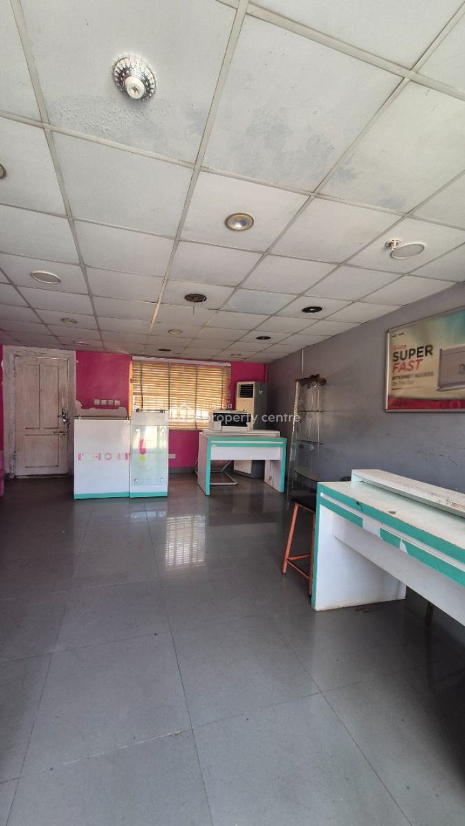 Strategic 45 Sqm Office Space & Shop Directly on Major Road, Ikeja Gra, Ikeja, Lagos, Shop for Rent