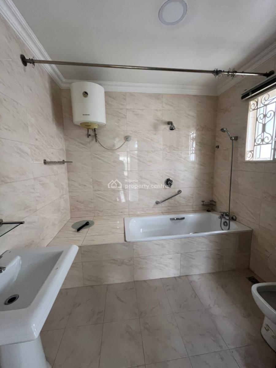 Fully Serviced One Bedroom with 24 Hours Electricity, Lekki Phase 1, Lekki, Lagos, Mini Flat (room and Parlour) for Rent