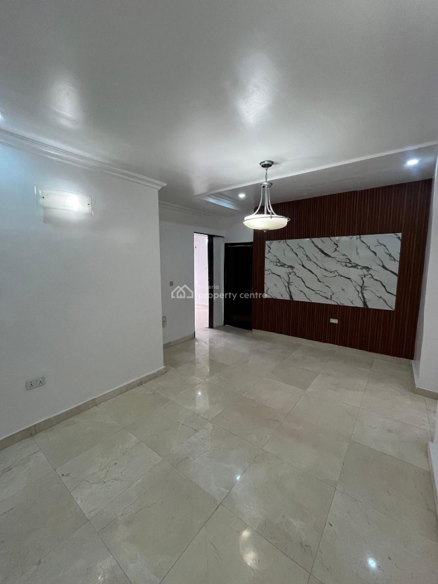 Fully Serviced 2 Bedroom with Extra Room, Lekki Phase 1, Lekki, Lagos, Flat / Apartment for Rent