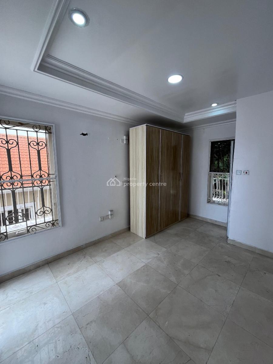 Fully Serviced 3 Bedroom Apartment, Lekki Phase 1, Lekki, Lagos, Flat / Apartment for Rent