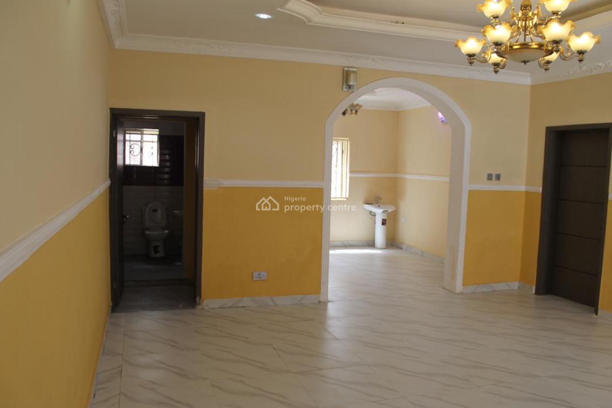 Self-serviced 4 Bedrooms Semi Detached Duplex in a Secured Estate, Lekki Phase 1, Lekki, Lagos, Semi-detached Duplex for Rent