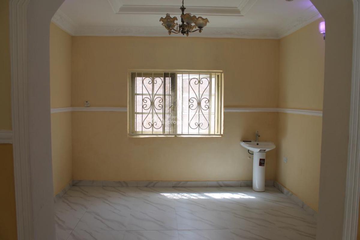 Self-serviced 4 Bedrooms Semi Detached Duplex in a Secured Estate, Lekki Phase 1, Lekki, Lagos, Semi-detached Duplex for Rent