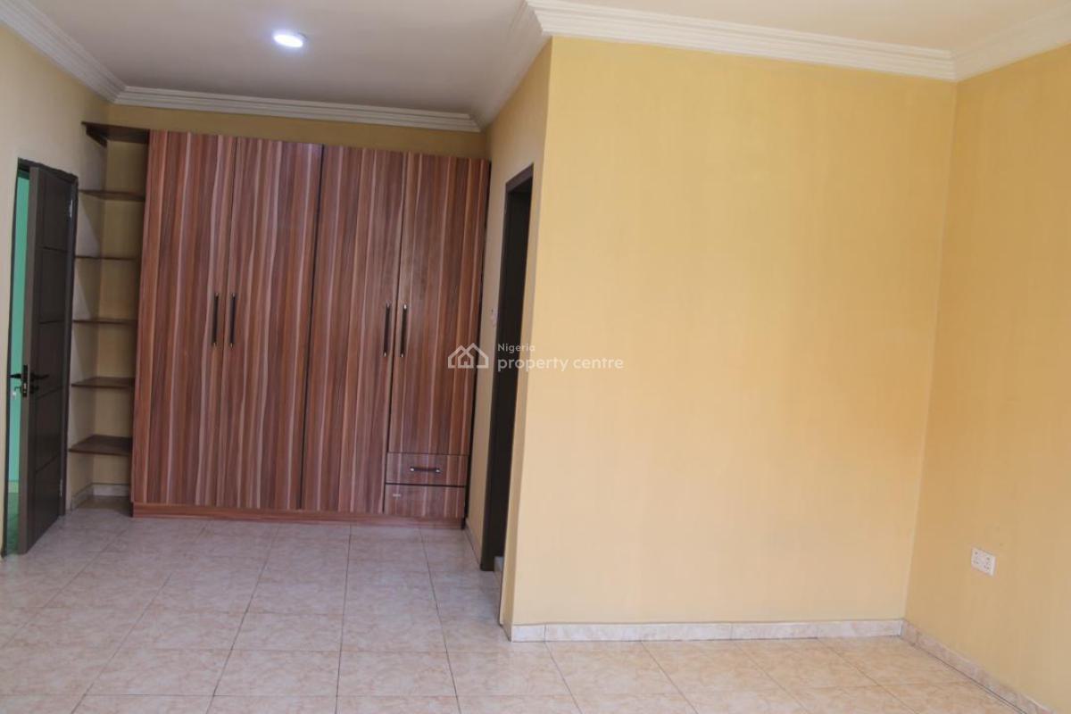 Self-serviced 4 Bedrooms Semi Detached Duplex in a Secured Estate, Lekki Phase 1, Lekki, Lagos, Semi-detached Duplex for Rent