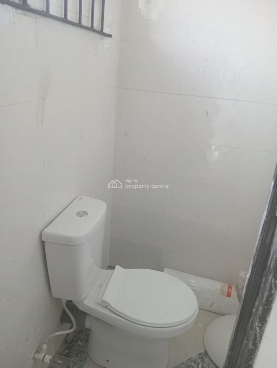 a Room, Self Serviced, Osapa London, Apapa, Lagos, Flat / Apartment for Rent