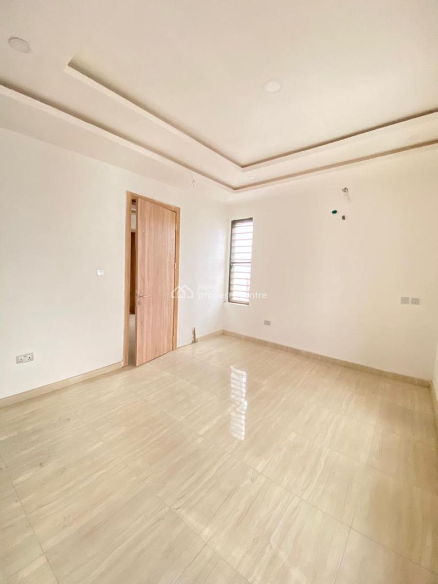 Classic 4 Bedrooms Terraced Duplex with Bq in a Secured Estate, Ologolo, Lekki, Lagos, Terraced Duplex for Sale