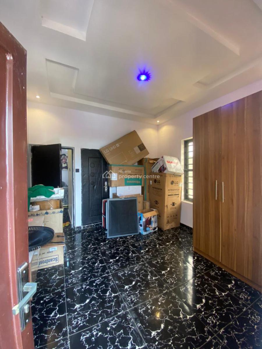 Super Luxurious 2 Bedroom Apartment, Peace Land Axis, Ogombo, Ajah, Lagos, Flat / Apartment for Rent