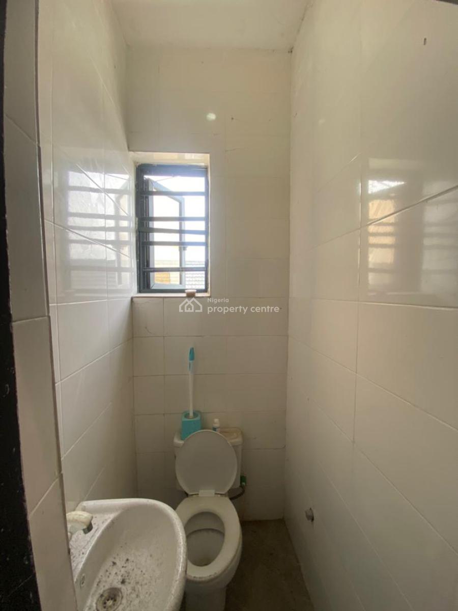 Super Luxurious 2 Bedroom Apartment, Peace Land Axis, Ogombo, Ajah, Lagos, Flat / Apartment for Rent