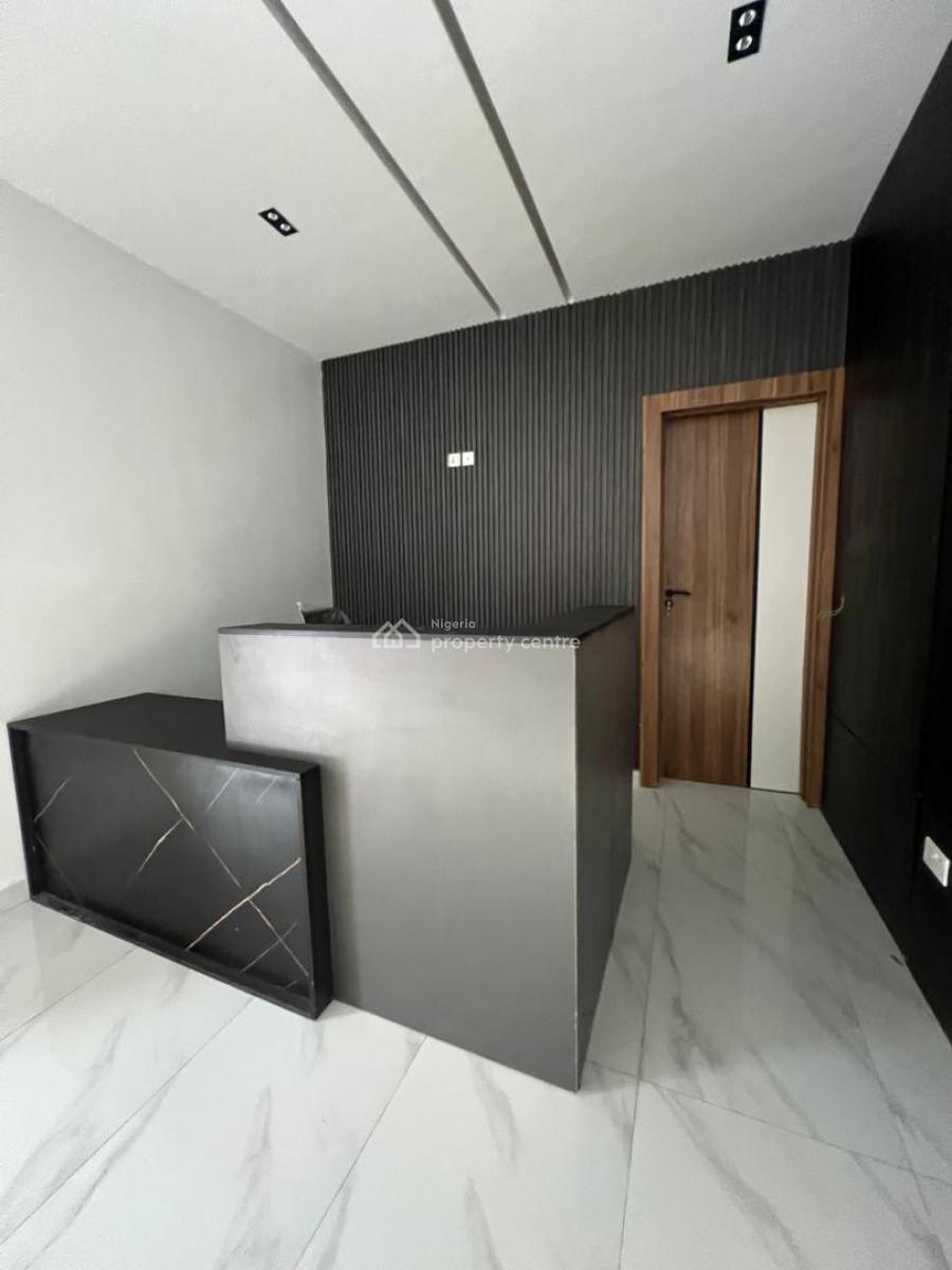 Well Crafted 2 Bedroom Apartment with Gym and Pool in a Secure Estate, Victoria Island (vi), Lagos, Flat / Apartment for Sale