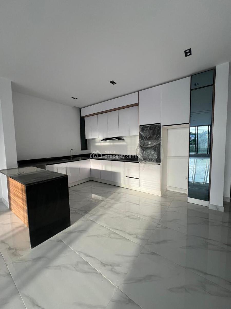 Well Crafted 2 Bedroom Apartment with Gym and Pool in a Secure Estate, Victoria Island (vi), Lagos, Flat / Apartment for Sale