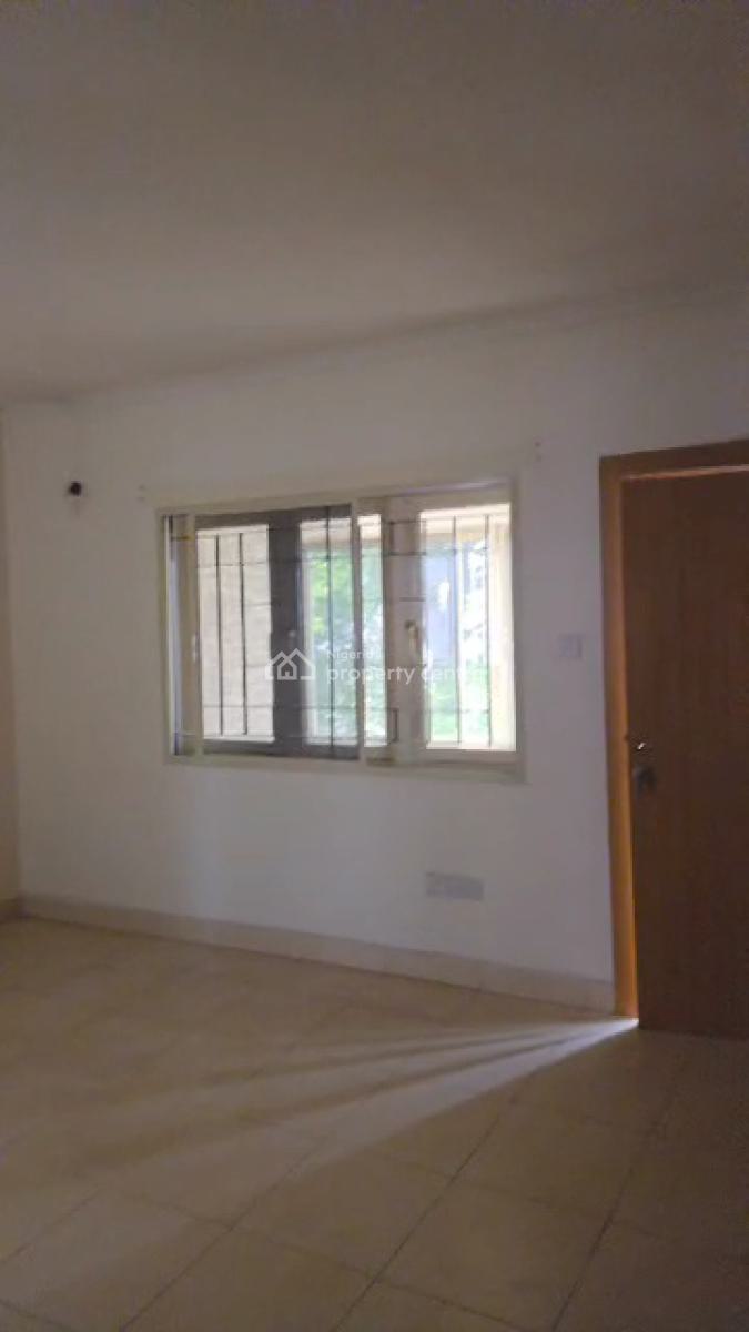 Decent 5 Bedroom Duplex and a 4 Bedroom Penthouse, Off Ligali Ayorinde, Victoria Island (vi), Lagos, Office Space for Rent