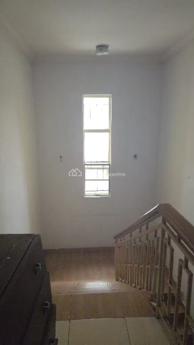 Decent 5 Bedroom Duplex and a 4 Bedroom Penthouse, Off Ligali Ayorinde, Victoria Island (vi), Lagos, Office Space for Rent