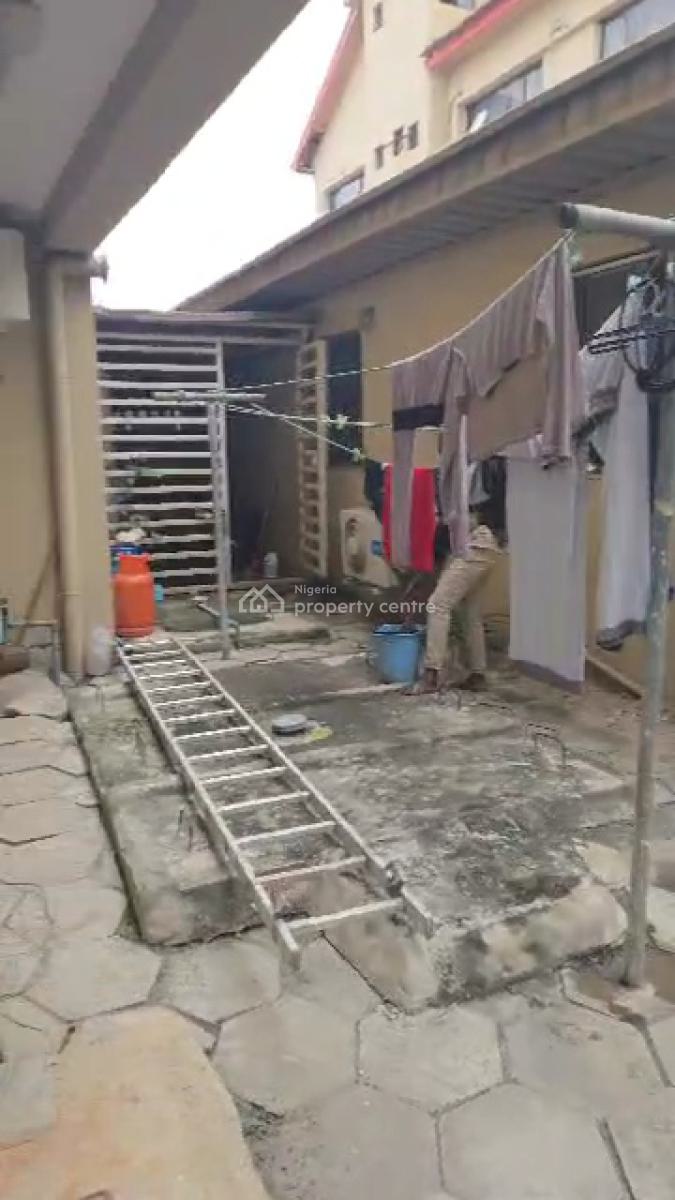 Decent 5 Bedroom Duplex and a 4 Bedroom Penthouse, Off Ligali Ayorinde, Victoria Island (vi), Lagos, Office Space for Rent