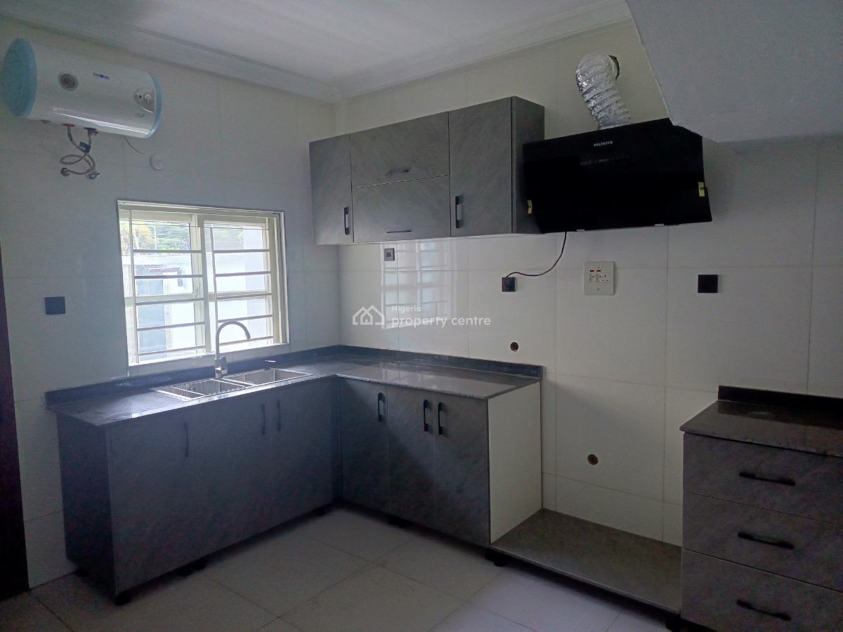 Luxury 5 Bedroom Terrace with Bq, Apo Legislative, Zone B, Apo, Abuja, Flat / Apartment for Rent
