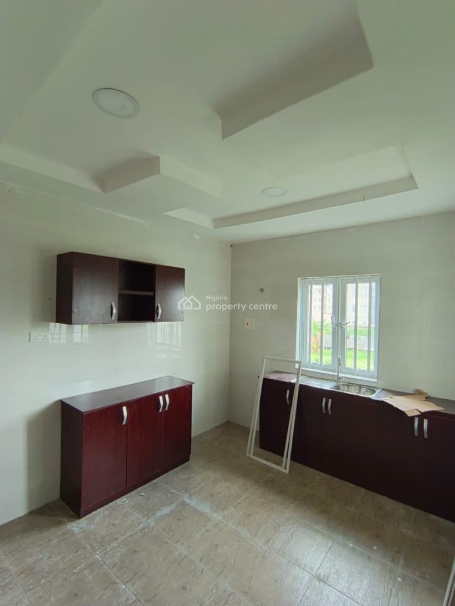 Sharp 2 Bedrooms Apartment (ground Floor), Silverland Estate, Off Thera Annex, Sangotedo, Ajah, Lagos, Flat / Apartment for Rent
