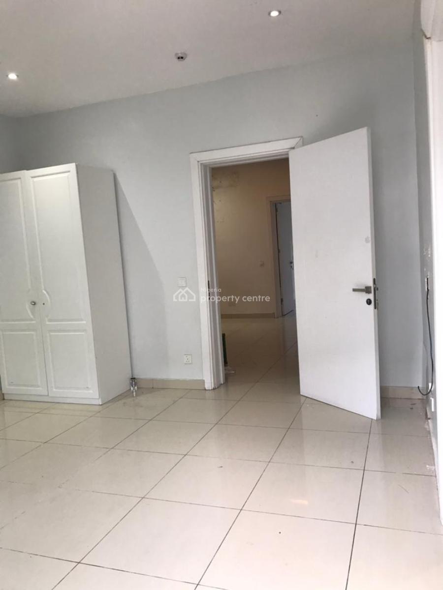 Fully Service 4 Bedroom Terrace Duplex with a Room Bq on 2 Floors, Lekki Phase 1, Lekki, Lagos, Terraced Duplex for Rent