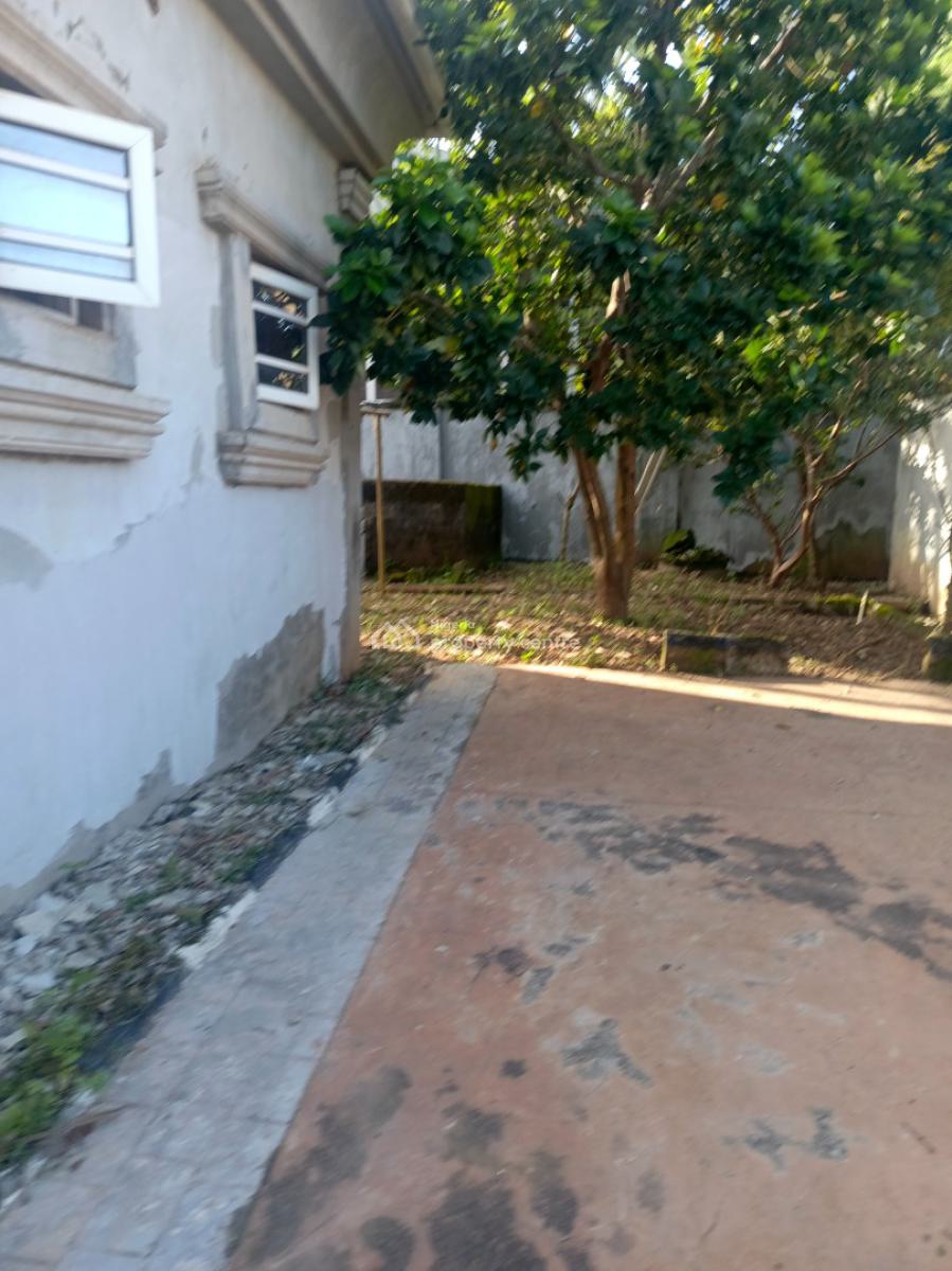 Well Renovated 8 Bedroom Fully Detached Duplex, Guzape District, Abuja, House for Rent