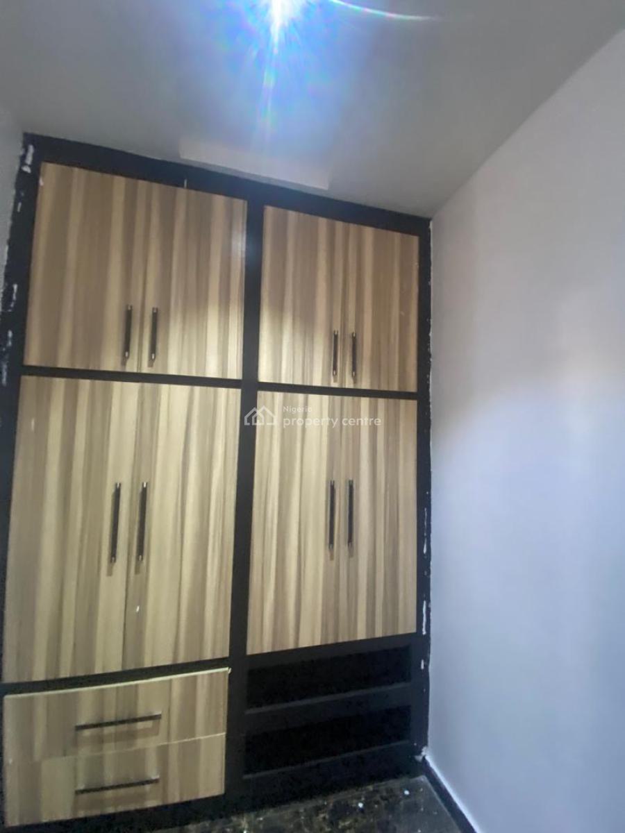 Serviced 3 Bedrooms Terrace Duplex with Bq, Lekki Phase 1, Lekki, Lagos, Terraced Duplex for Rent