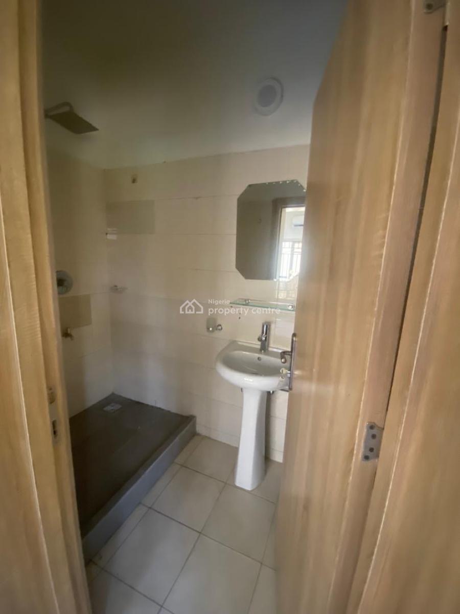 Serviced 3 Bedrooms Flats, Lekki Phase 1, Lekki, Lagos, Flat / Apartment for Rent