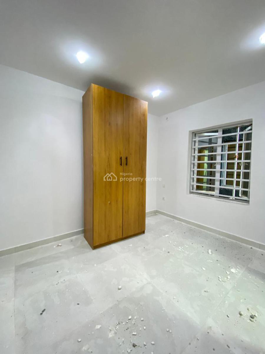 Exquisite 2-bedroom Apartment with Elevator Access and Premium Feature, Lekki Phase 1, Lekki, Lagos, Block of Flats for Sale
