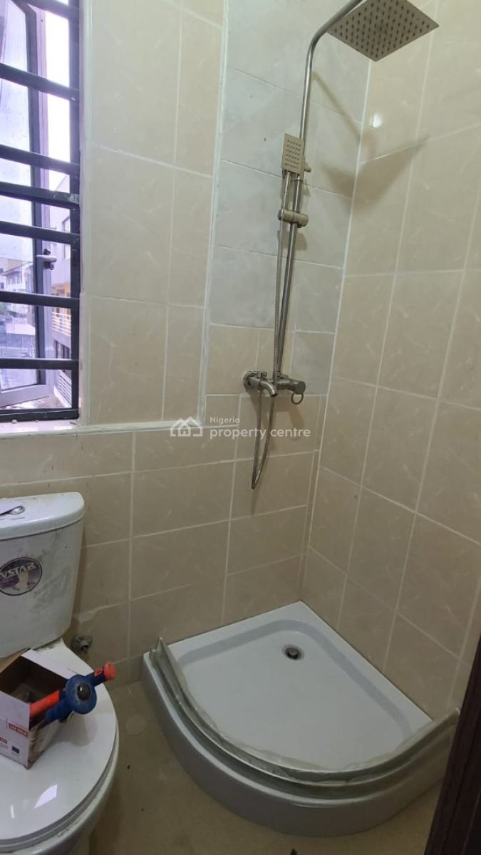 Fully Serviced Studio Apartment with 24 Hours Electricity, Lekki Phase 1, Lekki, Lagos, Flat / Apartment for Rent